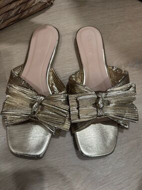 Gold Bow Slide Sandals - Women